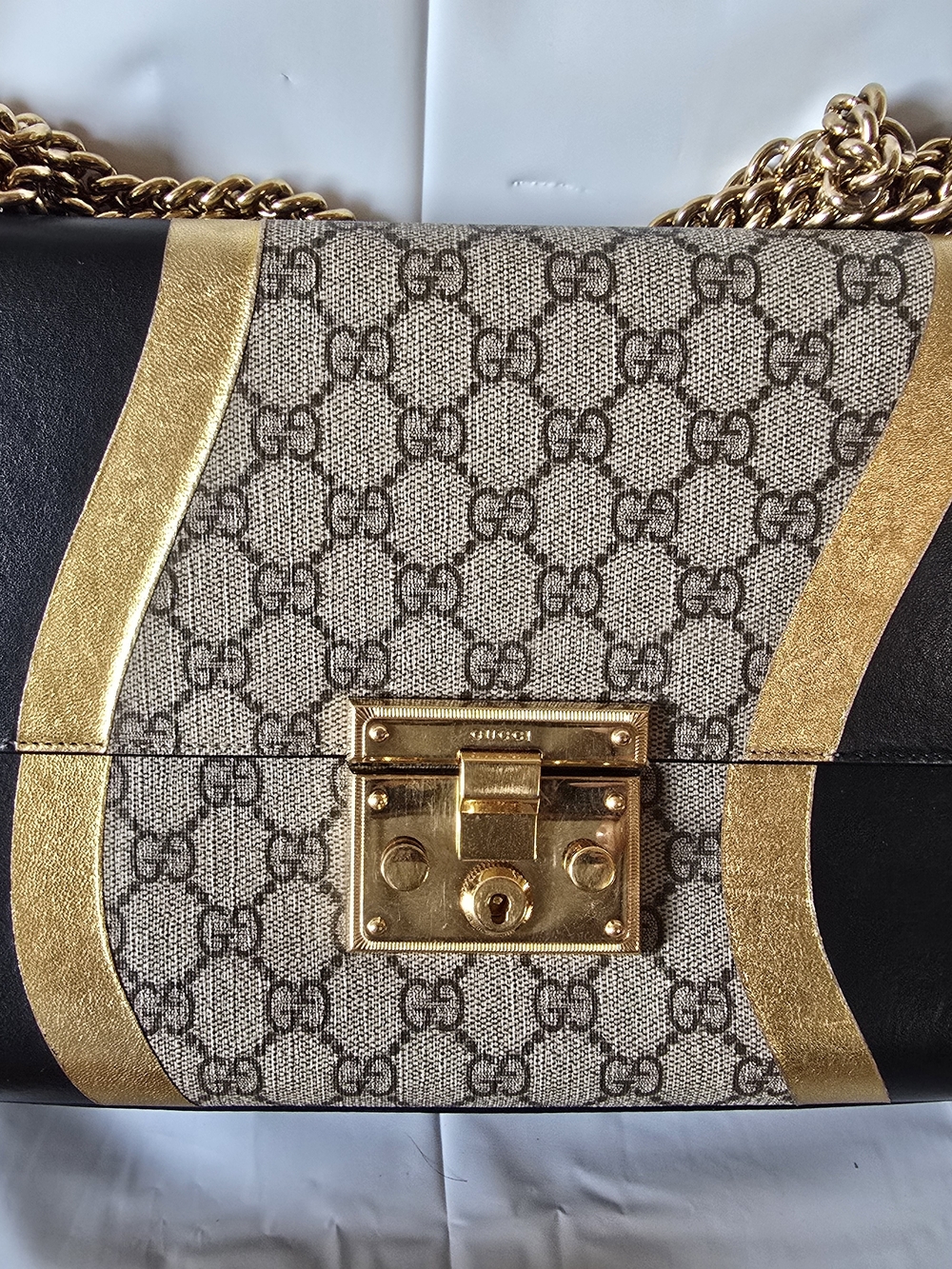 Gucci Beige GG Supreme Shoulder Bag with Black Panels and Gold Trim